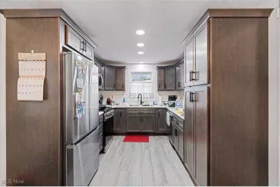 132 Villard Street, Apple Creek, OH 44606 - Photo 8