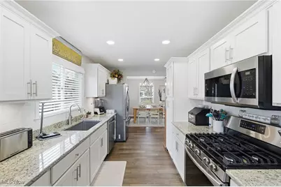 735 Allison Avenue, Lorain, OH 44052 - Photo 18