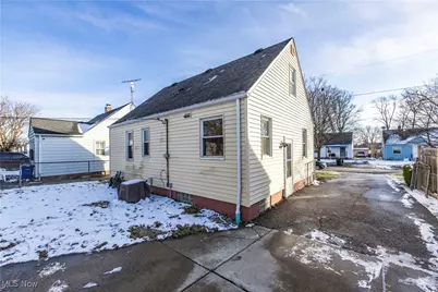 16913 Lotus Drive, Loveland, OH 44128 - Photo 32