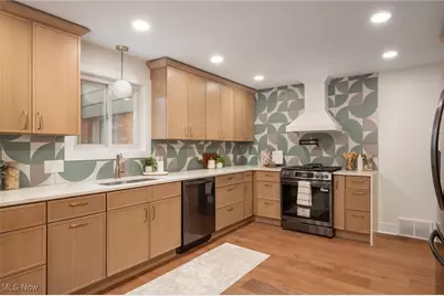 24270 Hermitage Road, Huber Heights, OH 44122 - Photo 12