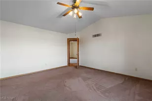 5773 Smith Kramer St NE, Hartville, OH 44632 - Photo 18