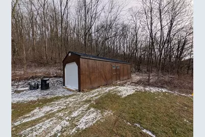 1054 Bergholz Road SE, Mechanicstown, OH 43908 - Photo 4