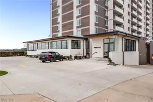 12900 Lake Ave, Oakwood, OH 44107 - Photo 36