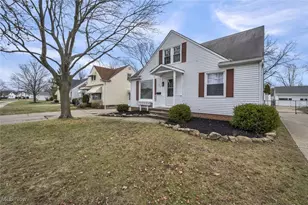 375 Beechwood Dr, Willowick, OH 44095 - Photo 2