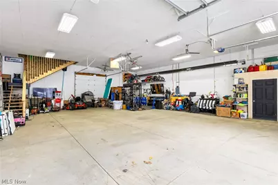 240 Warner Road, Hubbard, OH 44425 - Photo 28