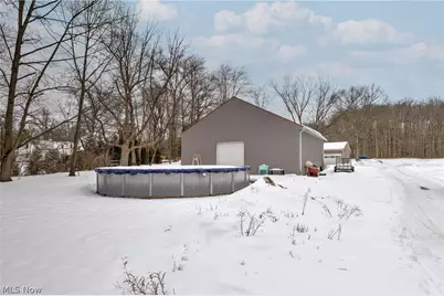 240 Warner Road, Hubbard, OH 44425 - Photo 30