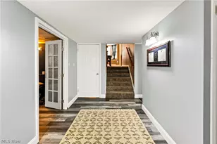 240 Warner Rd, Hubbard, OH 44425 - Photo 8