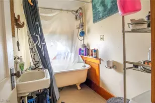 319 N Williams St, Bryan, OH 43506 - Photo 16