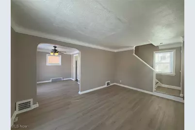 17404 Throckley Avenue, Loveland, OH 44128 - Photo 8