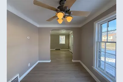 17404 Throckley Avenue, Loveland, OH 44128 - Photo 10
