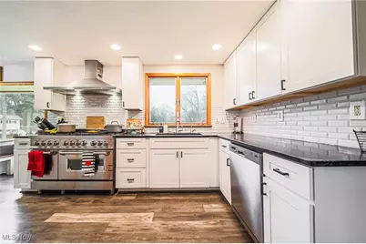 327 Briarhill Street, Rittman, OH 44270 - Photo 4