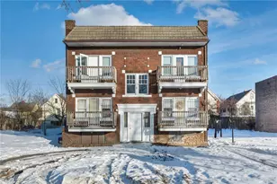 3423 E 140th St, Loveland, OH 44120 - Photo 2