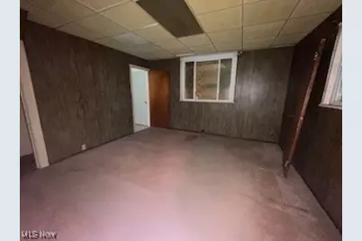 2402 14th Street NE, Canton, OH 44705 - Photo 8