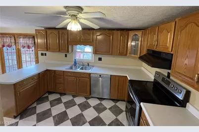 8608 Goddard Craft Lane, Cambridge, OH 43725 - Photo 4