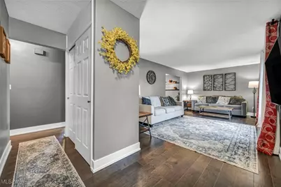 5109 Troyer Drive, Kent, OH 44240 - Photo 4