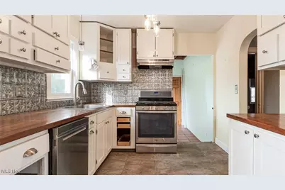 450 West Highland Drive, Zanesville, OH 43701 - Photo 28