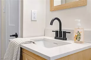 890 E 250th St, Euclid, OH 44132 - Photo 24