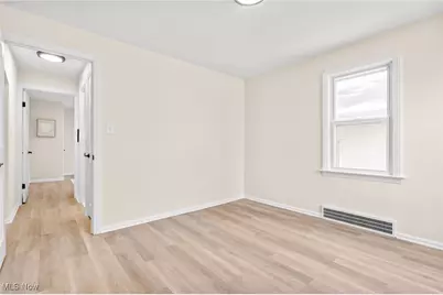 890 E 250th Street, Euclid, OH 44132 - Photo 26