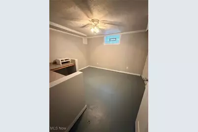 225 25th Street NW, Barberton, OH 44203 - Photo 14