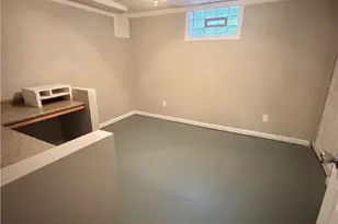 225 25th St NW, Barberton, OH 44203 - Photo 14