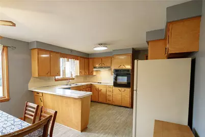 302 S Reeves Avenue, Dover, OH 44622 - Photo 10