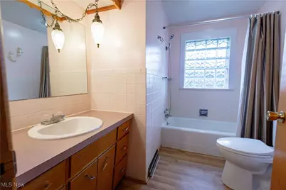 302 S Reeves Avenue, Dover, OH 44622 - Photo 32