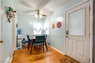 640 E Lake Ave, Barberton, OH 44203 - Photo 8