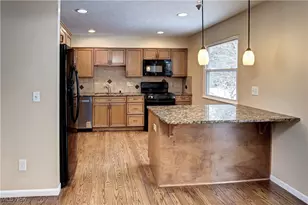 3258 Van Buren Dr, Brunswick, OH 44212 - Photo 6