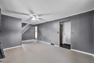 12908 Shadyway Rd, Garfield Heights, OH 44125 - Photo 6