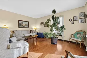 33771 Canterbury Rd, Solon, OH 44139 - Photo 4