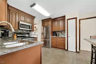 33771 Canterbury Rd, Solon, OH 44139 - Photo 12