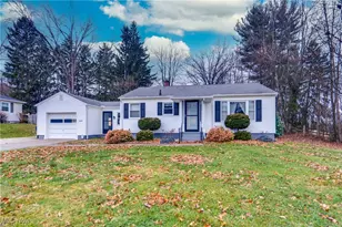 12855 Redwood Ave NW, Uniontown, OH 44685 - Photo 2