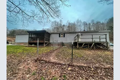 4362 Charleston Road, Gandeeville, WV 25243 - Photo 22
