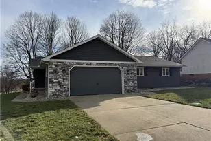 568 Lockport Ave SW, New Philadelphia, OH 44663 - Photo 4