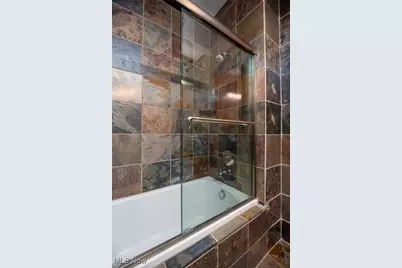 701 W Lakeside Avenue #1103, Loveland, OH 44113 - Photo 24