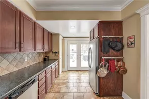 1291 Summit Ave, Oakwood, OH 44107 - Photo 14