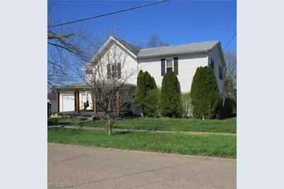 109 Park Avenue SE, Carrollton, OH 44615 - Photo 2