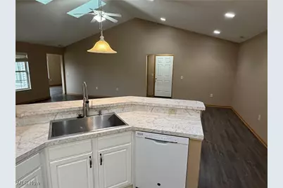 8815 Scotslanding Circle NW, Massillon, OH 44646 - Photo 12