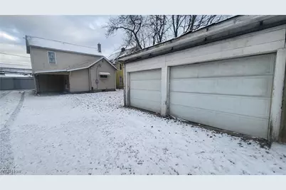 218 E Main Extension, Newcomerstown, OH 43832 - Photo 2