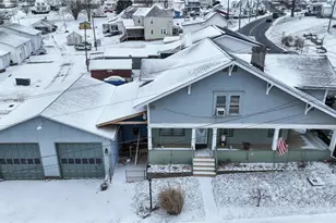 329 S Chestnut St, Barnesville, OH 43713 - Photo 2