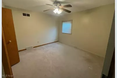 6235 Beverly Avenue NE, Canton, OH 44721 - Photo 14