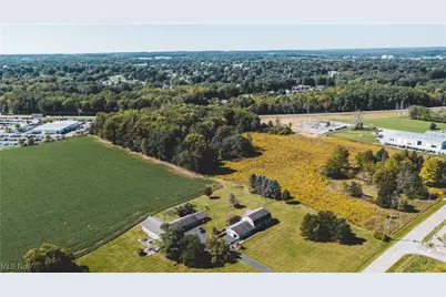 43429 County Line Road, Columbiana, OH 44408 - Photo 2