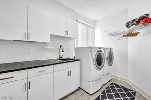 8709 Deer Creek Dr, Grandview Heights, OH 44147 - Photo 12