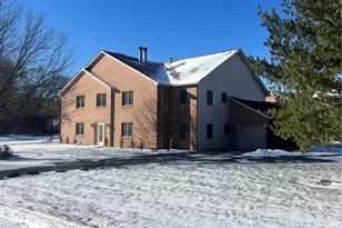 1860 Massachusetts Ave, Poland, OH 44514 - Photo 2