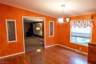 337 Pin Oak Cir, Elyria, OH 44035 - Photo 12