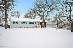 1490 Garfield Ave, Brunswick, OH 44212 - Photo 2