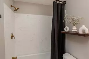 1725 Olalla Ave, Akron, OH 44305 - Photo 10