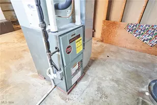 237 Orchard Hill Dr SW, North Canton, OH 44720 - Photo 14