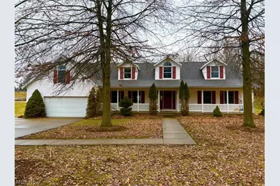 209 Maple Avenue, St Clairsville, OH 43950 - Photo 1