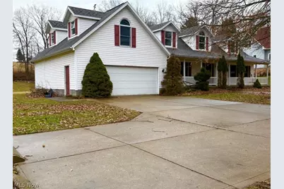 209 Maple Avenue, St Clairsville, OH 43950 - Photo 4